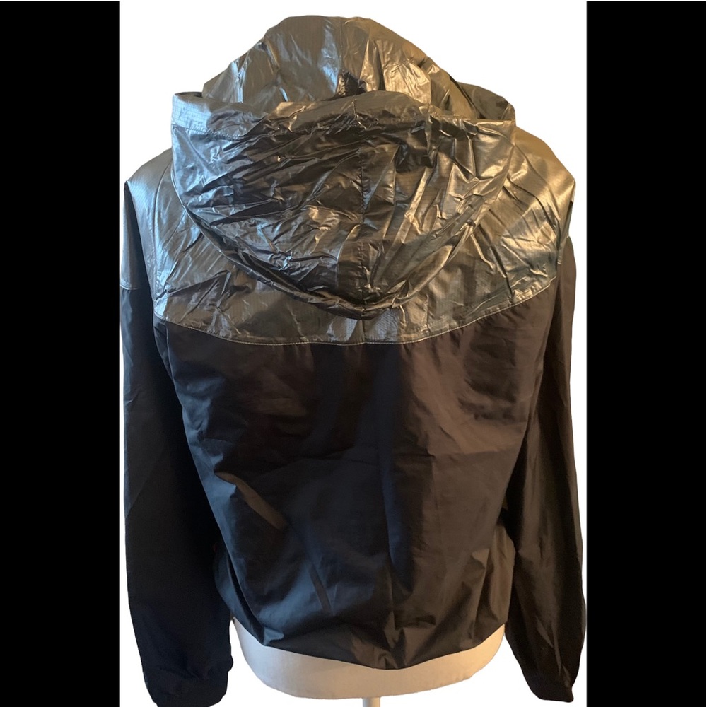 Nike Windrunner - image 4